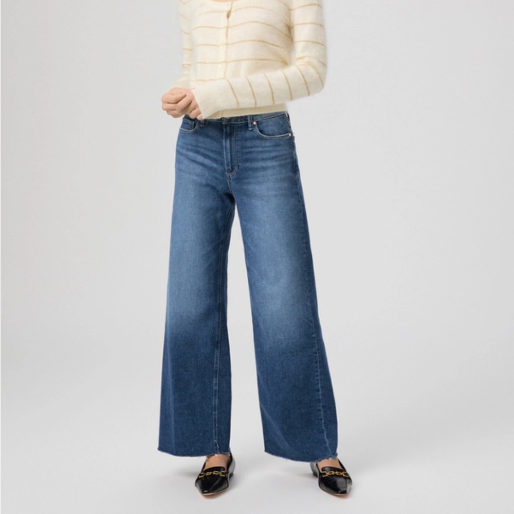 PAIGE Anesssa 31” length Wide Leg Jeans  sz 30